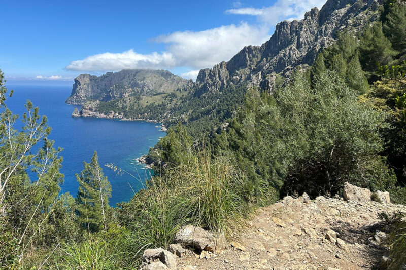 Hike to Cala Tuent in Mallorca